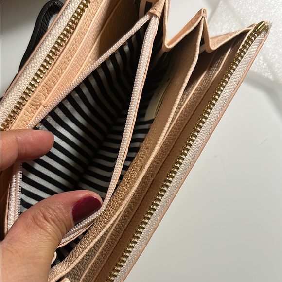 Kate Spade Pink and Black Wallet with Bow Detail - Picture 6 of 13